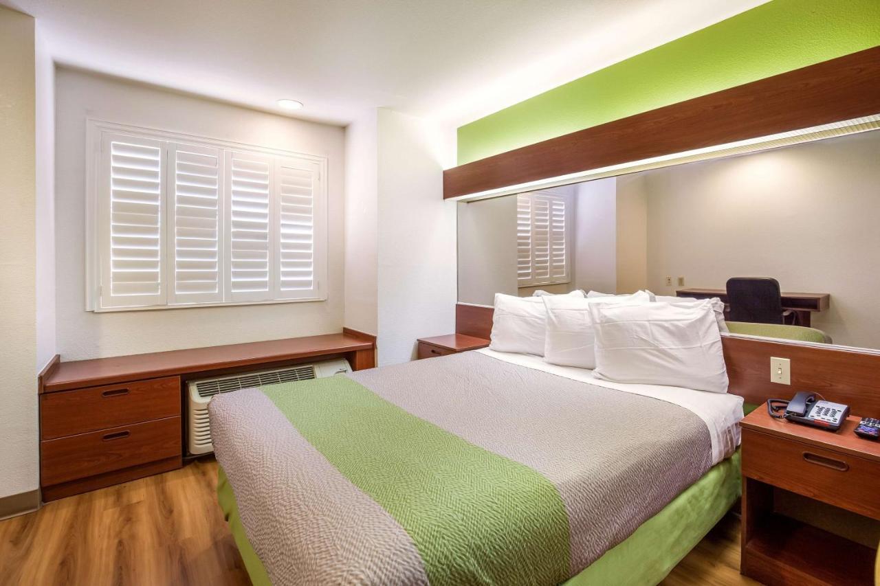 Motel 6-Dixon, Ca Ngoại thất bức ảnh