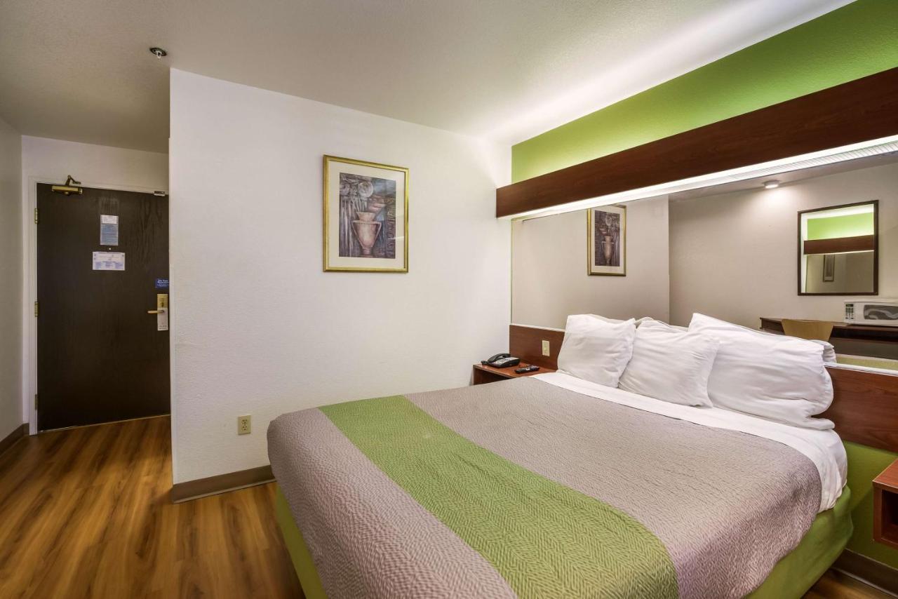 Motel 6-Dixon, Ca Ngoại thất bức ảnh